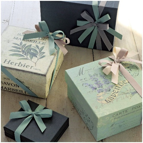 【リボン】50032-24 サテンプルミエ サンドベージュ 25mm